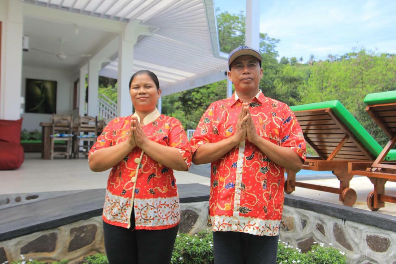 Villa Rinisha Rumah Senja Temukus Lovina Exterior foto